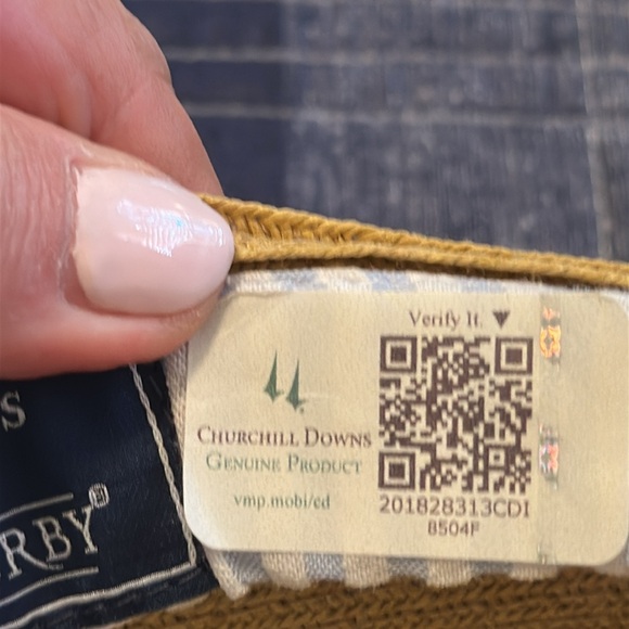 Vineyard Vines Tan Hat with White Floral Accent, one size, cottagecore - Picture 6 of 16